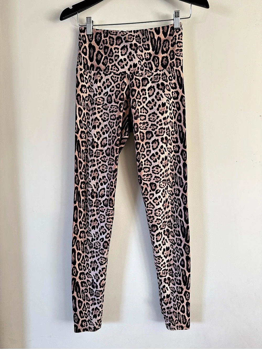 Onzie Leopard Print Leggings Sz Small/Medium